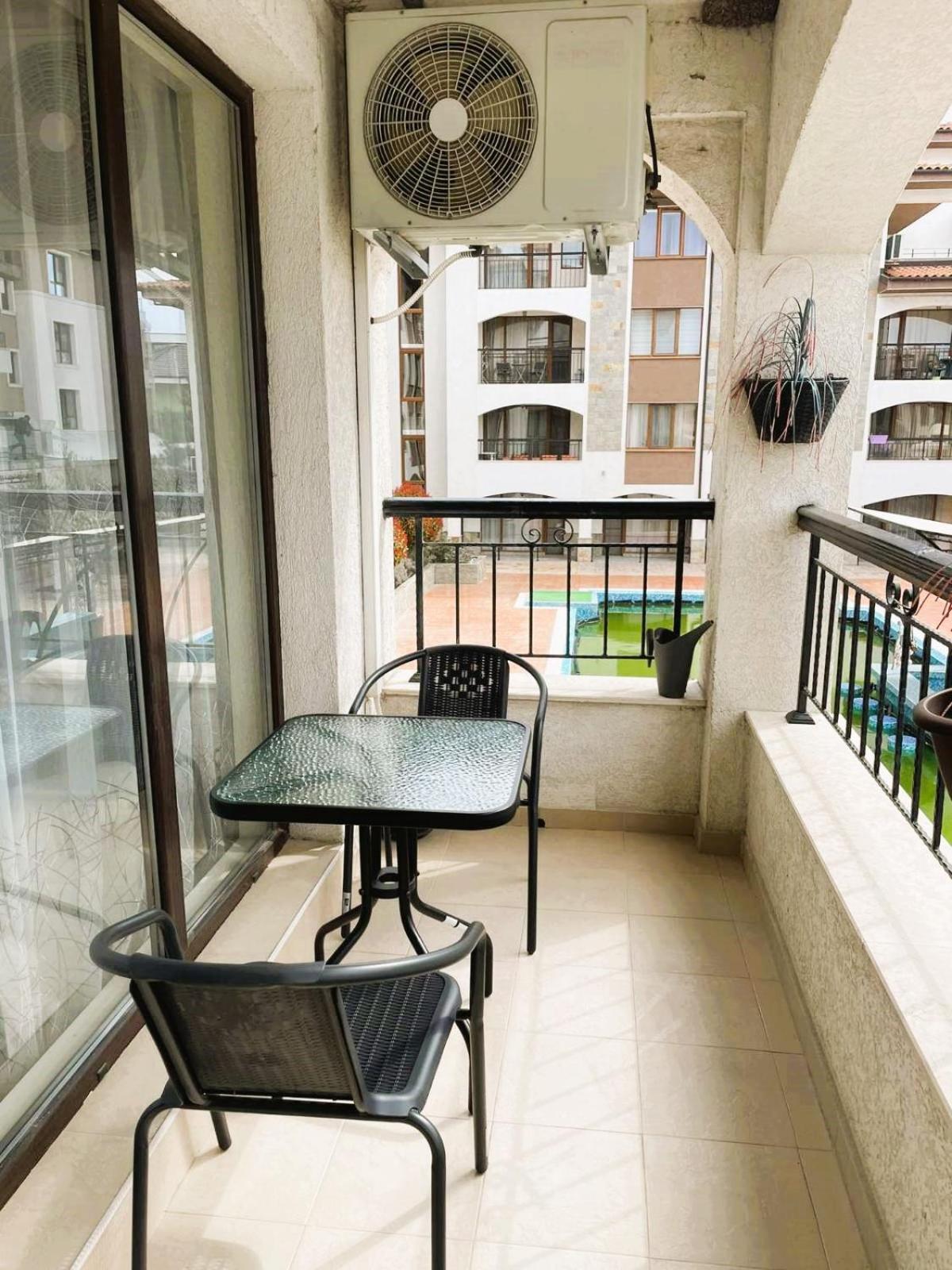 Sarafovo D&V Apartments Бургас Экстерьер фото