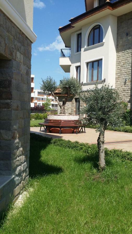 Sarafovo D&V Apartments Бургас Экстерьер фото